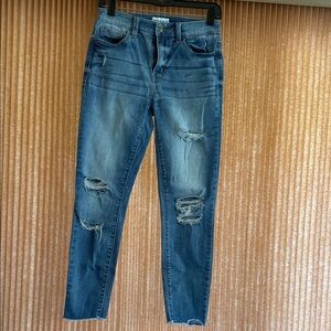 💙3 for $55💙Studio Blue Distressed Blue Jeans